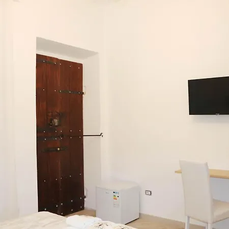 Clelia'S Boutique Rooms & Suites La Maddalena  Exterior photo