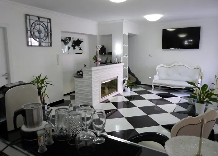 Clelia\'S Boutique Rooms & Suites